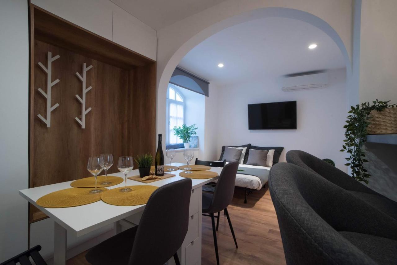 Ferienwohnung Pintes 38 Dunaújváros Exterior foto